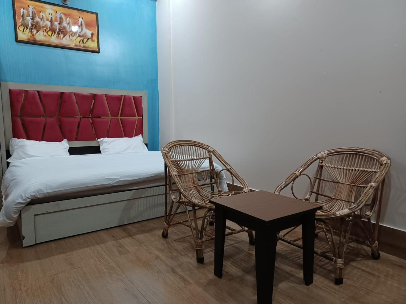 Paradise Home Stay Rāni Pokhri Exterior photo